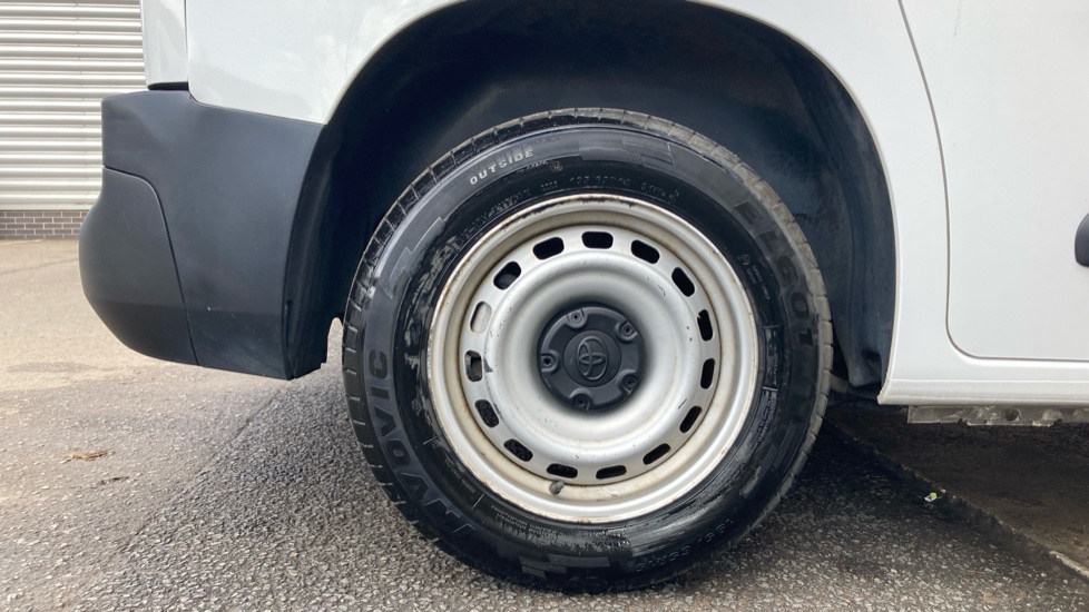 Toyota Proace City L1 Diesel 1.5D 75 Active Van - Image 25