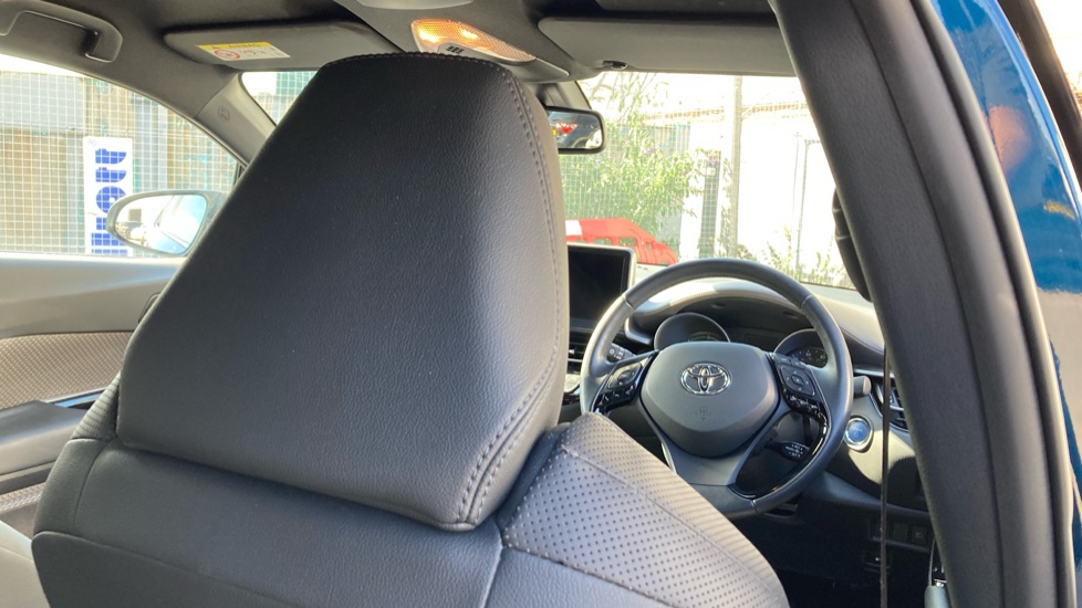Toyota C-HR 2.0 Hybrid Excel 5dr CVT Hybrid Hatchback - Image 19