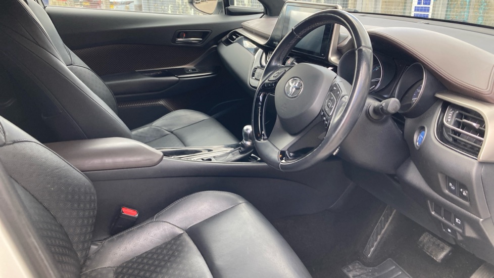 Toyota C-HR 1.8 Hybrid Excel 5dr CVT Hybrid Hatchback - Image 12