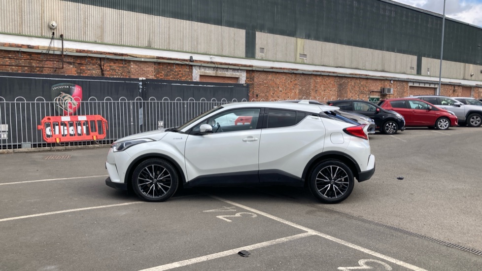 Toyota C-HR 1.8 Hybrid Excel 5dr CVT Hybrid Hatchback - Image 24