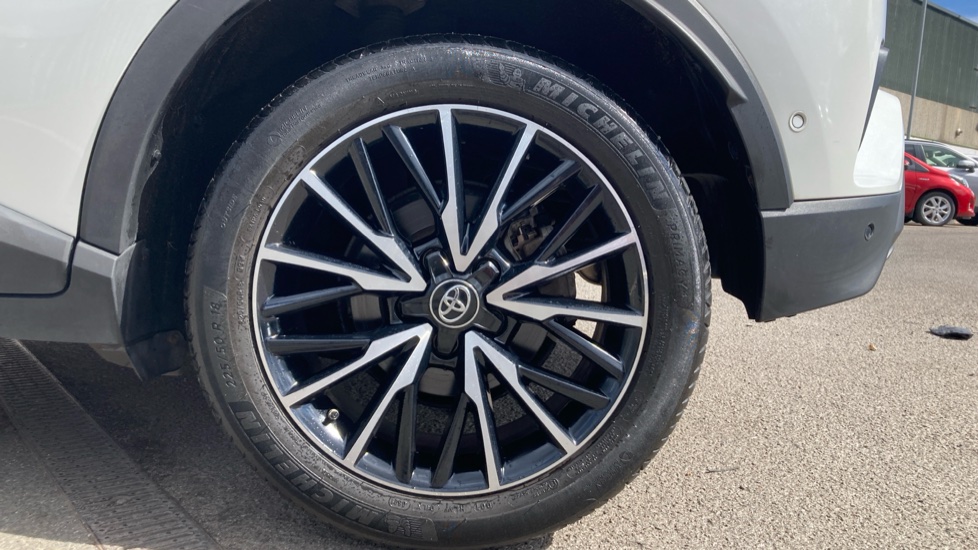 Toyota C-HR 1.8 Hybrid Excel 5dr CVT Hybrid Hatchback - Image 25