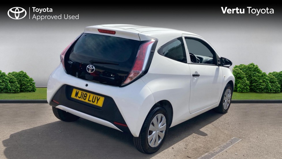 Toyota Aygo 1.0 VVT-i X 3dr Petrol Hatchback - Image 2