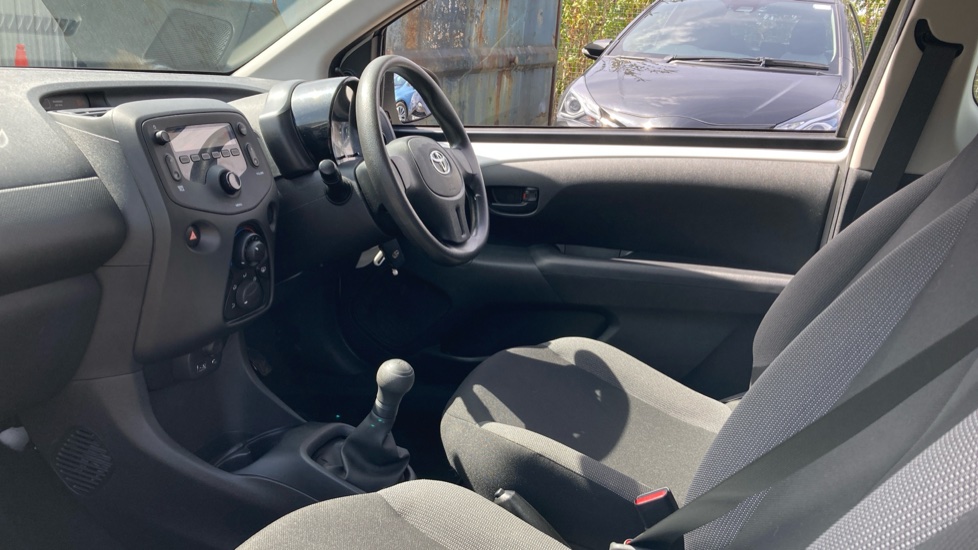 Toyota Aygo 1.0 VVT-i X 3dr Petrol Hatchback - Image 5