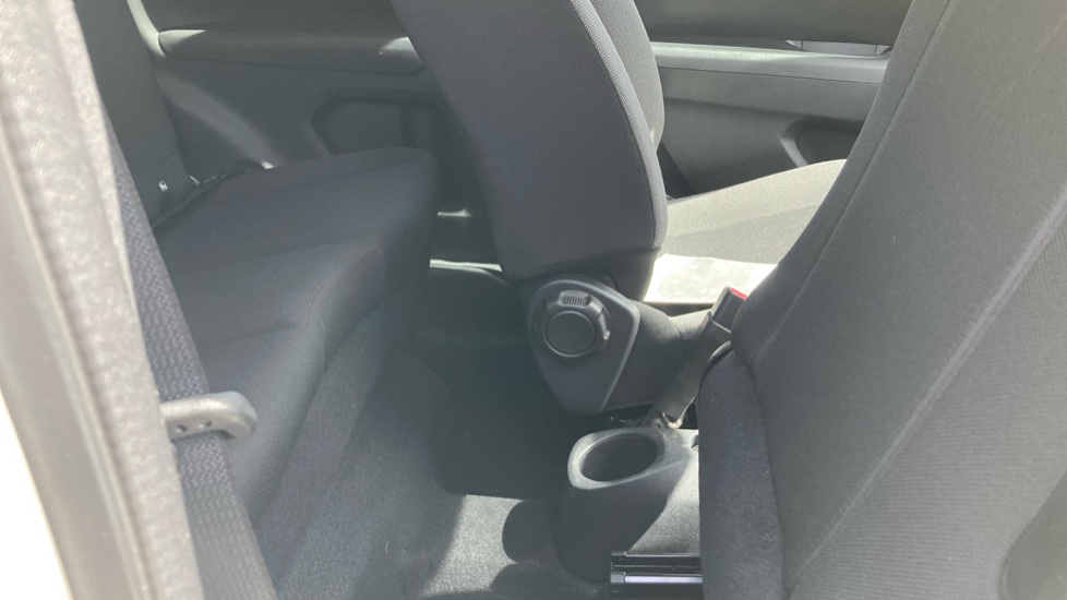 Toyota Aygo 1.0 VVT-i X 3dr Petrol Hatchback - Image 8