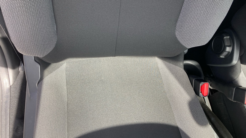 Toyota Aygo 1.0 VVT-i X 3dr Petrol Hatchback - Image 14