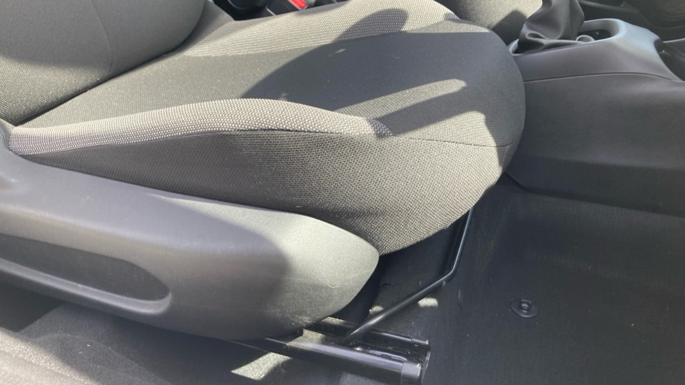 Toyota Aygo 1.0 VVT-i X 3dr Petrol Hatchback - Image 17