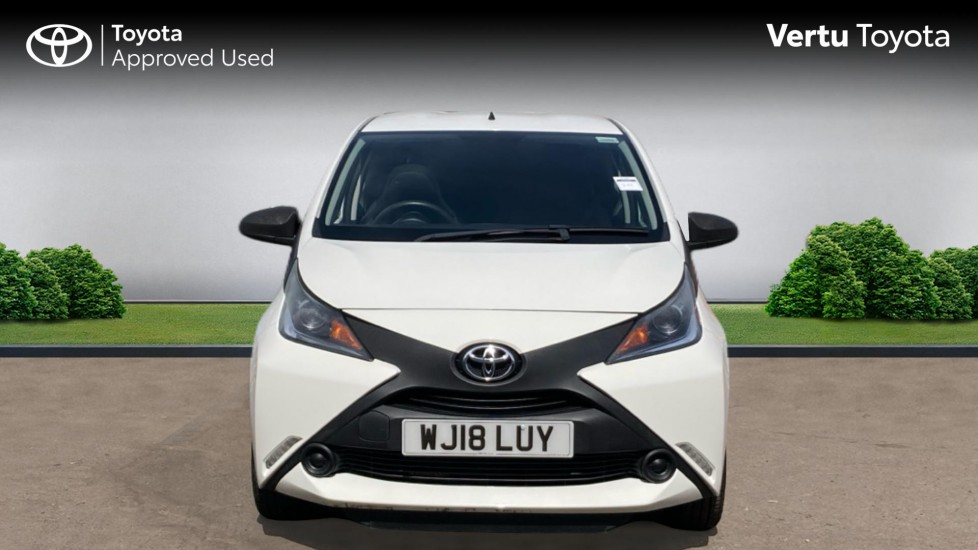 Toyota Aygo 1.0 VVT-i X 3dr Petrol Hatchback - Image 22