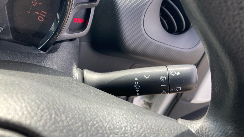 Toyota Aygo 1.0 VVT-i X 3dr Petrol Hatchback - Image 30