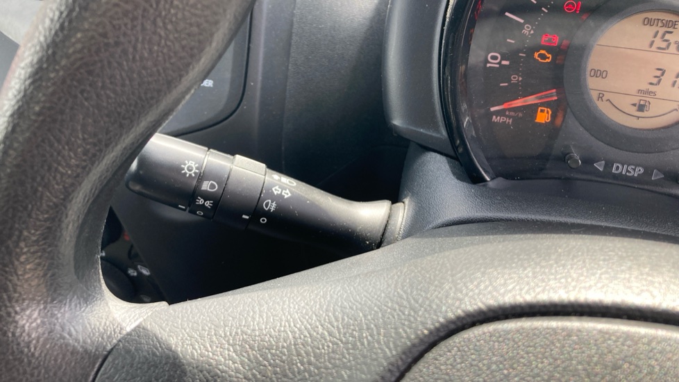 Toyota Aygo 1.0 VVT-i X 3dr Petrol Hatchback - Image 31