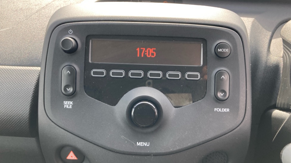 Toyota Aygo 1.0 VVT-i X 3dr Petrol Hatchback - Image 34