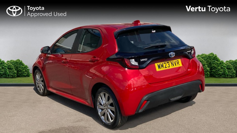 Toyota Yaris 1.5 Hybrid Icon 5dr CVT Hybrid Hatchback - Image 4