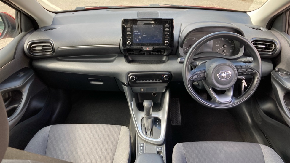 Toyota Yaris 1.5 Hybrid Icon 5dr CVT Hybrid Hatchback - Image 6