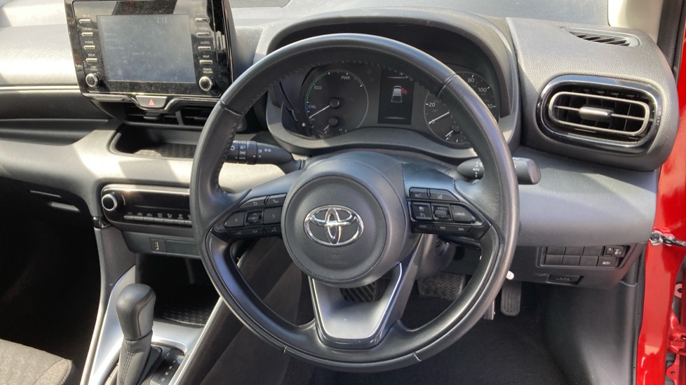 Toyota Yaris 1.5 Hybrid Icon 5dr CVT Hybrid Hatchback - Image 7