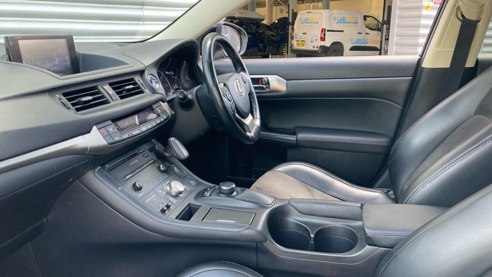 Lexus CT 200h 1.8 Sport 5dr CVT Auto Hybrid Hatchback - Image 5