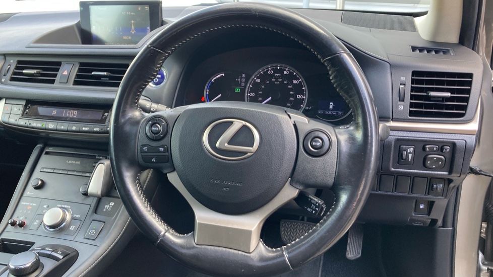 Lexus CT 200h 1.8 Sport 5dr CVT Auto Hybrid Hatchback - Image 10