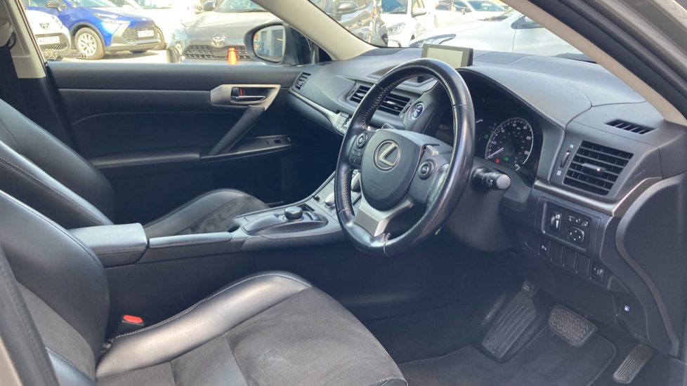 Lexus CT 200h 1.8 Sport 5dr CVT Auto Hybrid Hatchback - Image 12