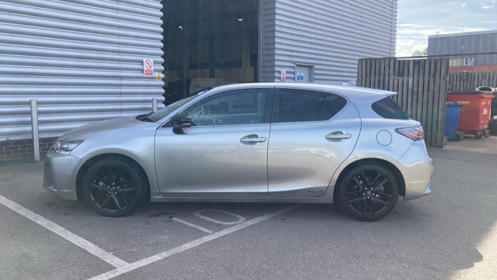 Lexus CT 200h 1.8 Sport 5dr CVT Auto Hybrid Hatchback - Image 24