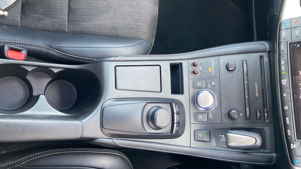Lexus CT 200h 1.8 Sport 5dr CVT Auto Hybrid Hatchback - Image 35