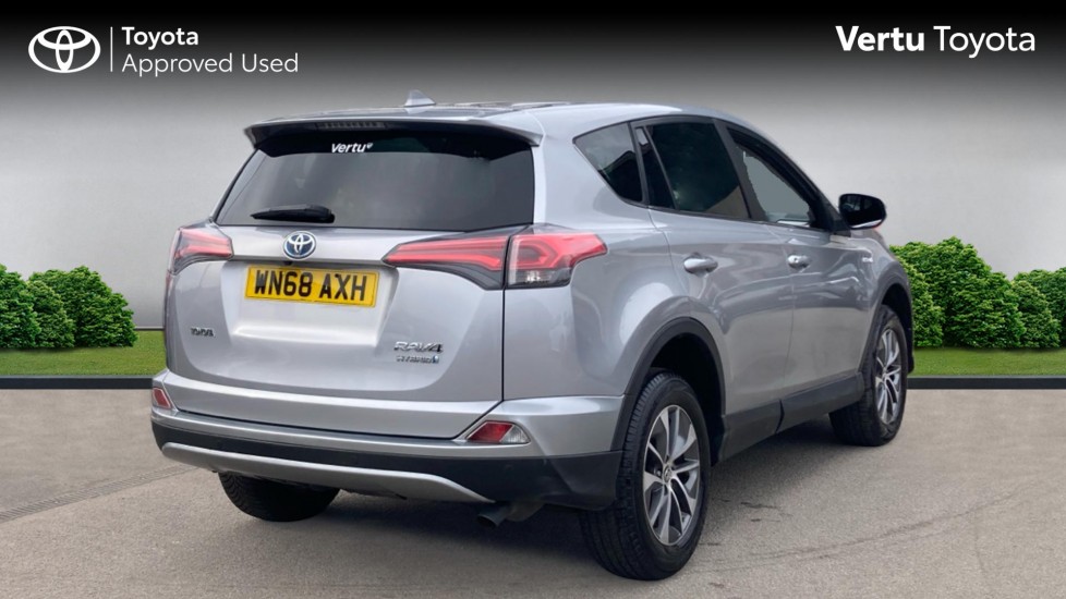 Toyota RAV4 2.5 VVT-i Hybrid Icon Tech TSS 5dr CVT 2WD Hybrid Estate - Image 2