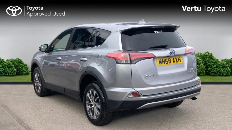 Toyota RAV4 2.5 VVT-i Hybrid Icon Tech TSS 5dr CVT 2WD Hybrid Estate - Image 4