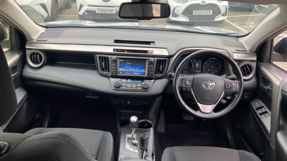 Toyota RAV4 2.5 VVT-i Hybrid Icon Tech TSS 5dr CVT 2WD Hybrid Estate - Image 6
