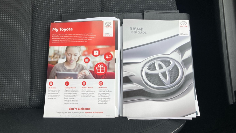 Toyota RAV4 2.5 VVT-i Hybrid Icon Tech TSS 5dr CVT 2WD Hybrid Estate - Image 27