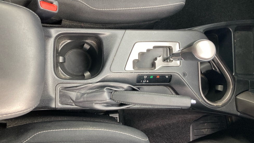 Toyota RAV4 2.5 VVT-i Hybrid Icon Tech TSS 5dr CVT 2WD Hybrid Estate - Image 36