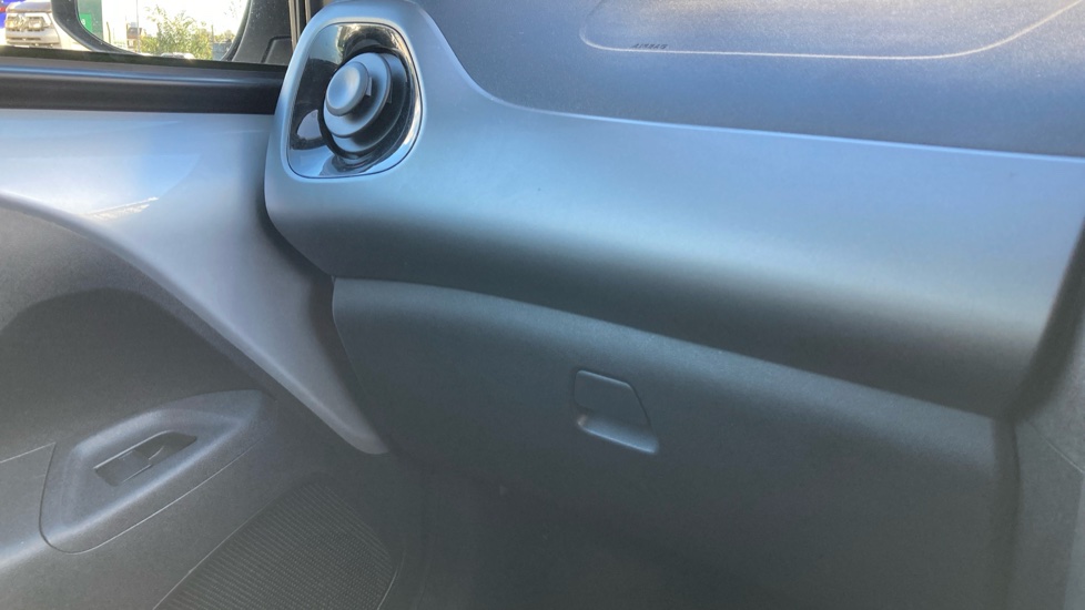 Toyota Aygo 1.0 VVT-i X-Play 5dr Petrol Hatchback - Image 27