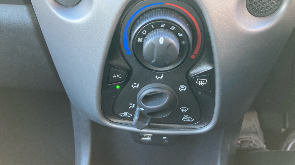 Toyota Aygo 1.0 VVT-i X-Play 5dr Petrol Hatchback - Image 34