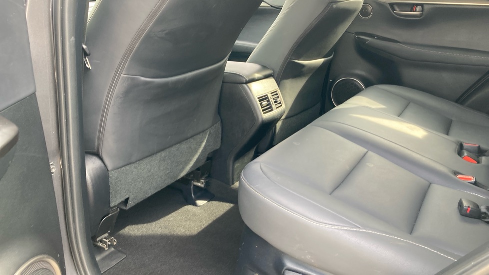 Lexus NX 300h 2.5 Premium Sport Edition 5dr CVT [Pan roof] Hybrid Estate - Image 15