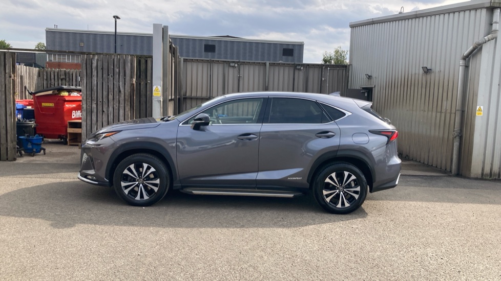 Lexus NX 300h 2.5 Premium Sport Edition 5dr CVT [Pan roof] Hybrid Estate - Image 24