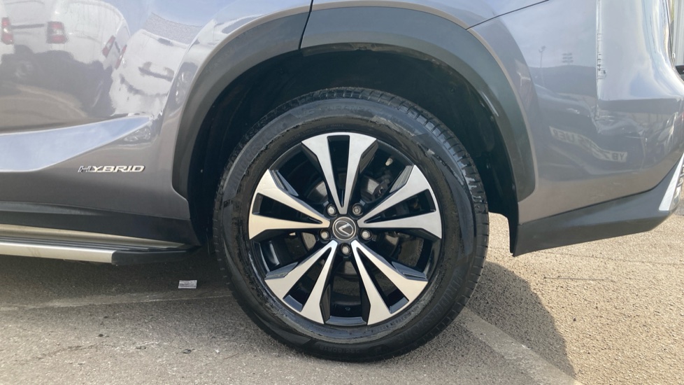 Lexus NX 300h 2.5 Premium Sport Edition 5dr CVT [Pan roof] Hybrid Estate - Image 25