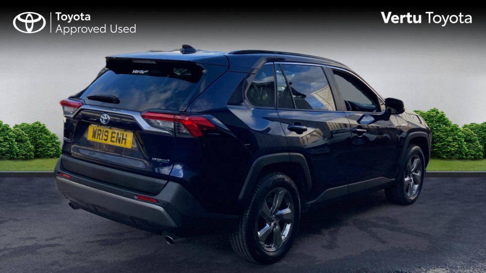Toyota RAV4 2.5 VVT-i Hybrid Design 5dr CVT 2WD Hybrid Estate - Image 2