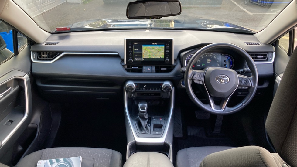 Toyota RAV4 2.5 VVT-i Hybrid Design 5dr CVT 2WD Hybrid Estate - Image 6