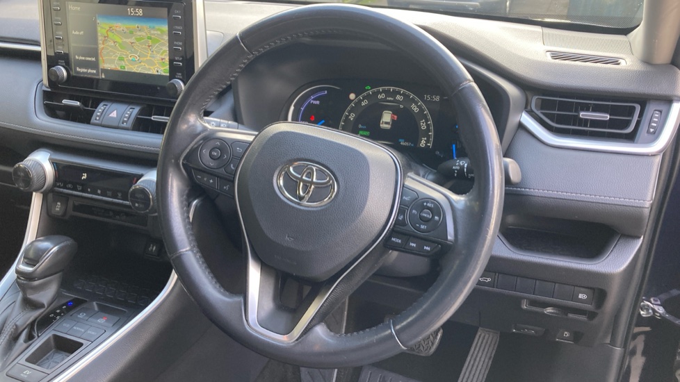Toyota RAV4 2.5 VVT-i Hybrid Design 5dr CVT 2WD Hybrid Estate - Image 10
