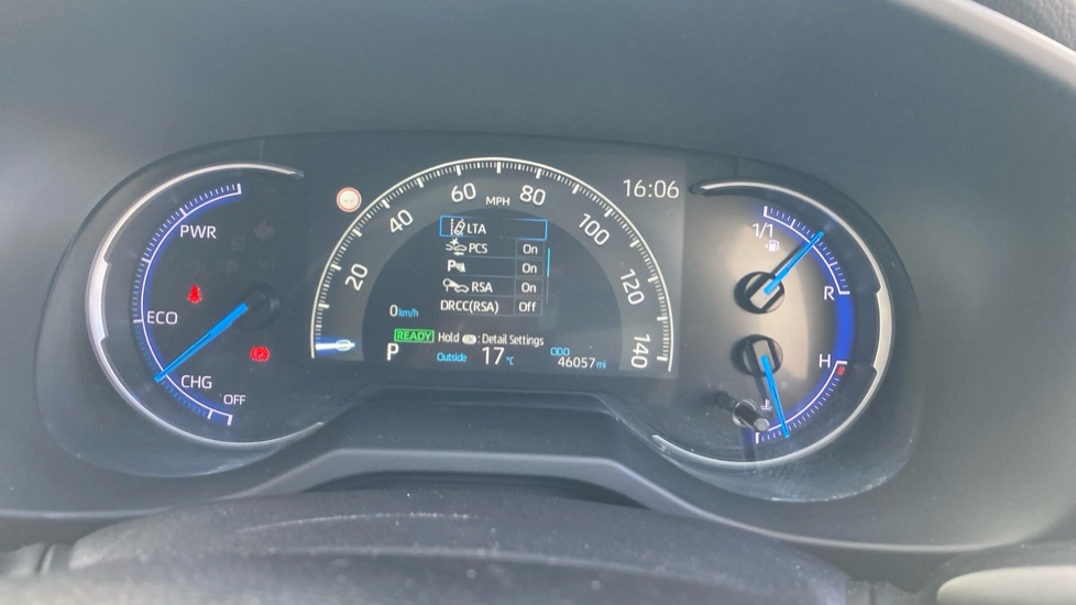 Toyota RAV4 2.5 VVT-i Hybrid Design 5dr CVT 2WD Hybrid Estate - Image 11