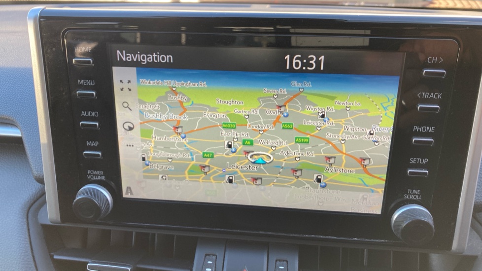 Toyota RAV4 2.5 VVT-i Hybrid Design 5dr CVT Hybrid Estate - Image 9