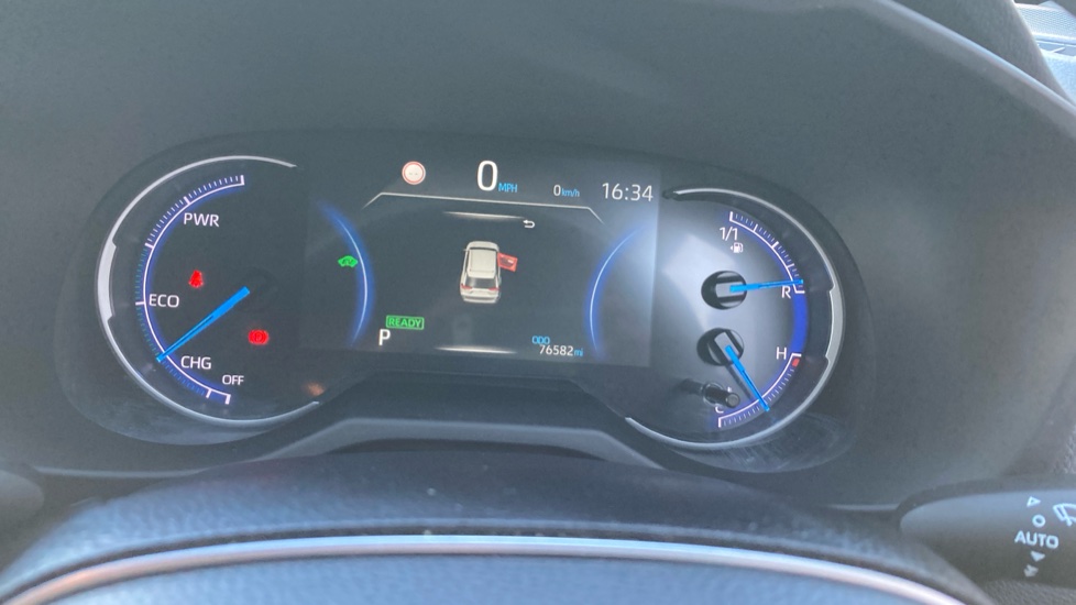 Toyota RAV4 2.5 VVT-i Hybrid Design 5dr CVT Hybrid Estate - Image 11