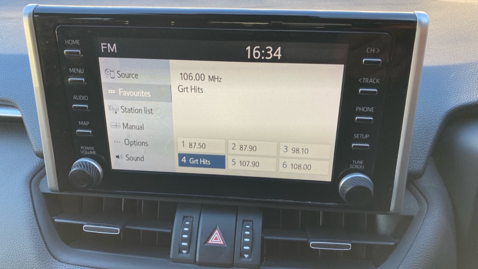 Toyota RAV4 2.5 VVT-i Hybrid Design 5dr CVT Hybrid Estate - Image 45
