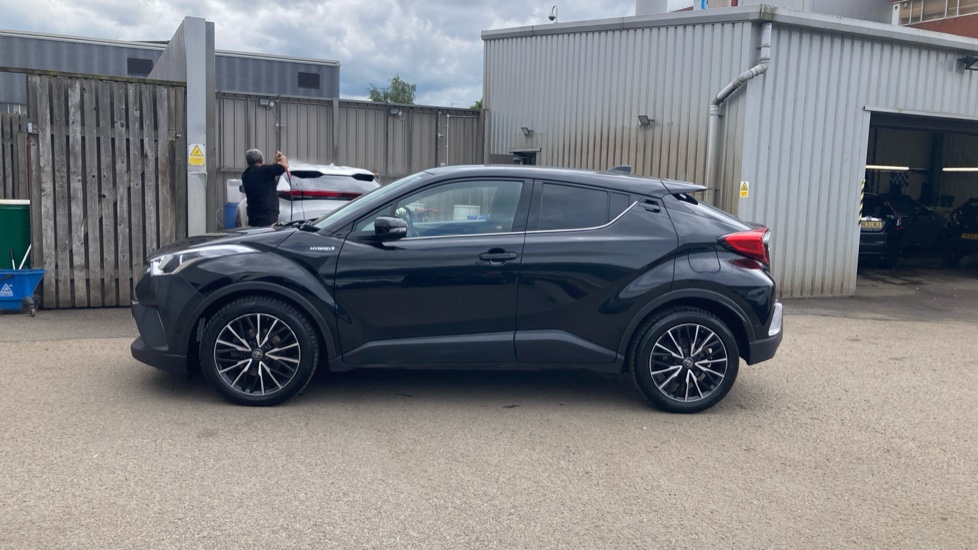 Toyota C-HR 1.8 Hybrid Excel 5dr CVT Hybrid Hatchback - Image 24