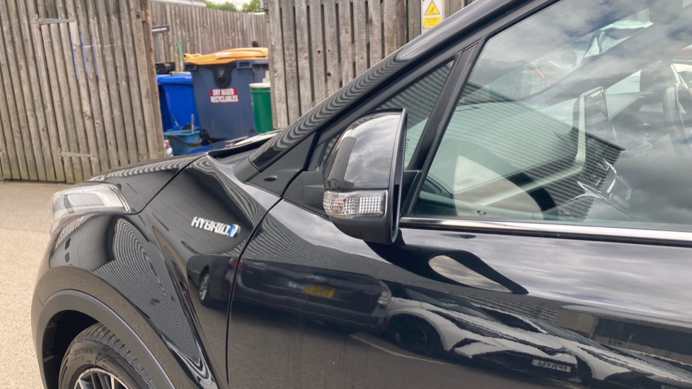 Toyota C-HR 1.8 Hybrid Excel 5dr CVT Hybrid Hatchback - Image 42