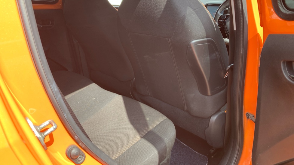 Toyota Aygo 1.0 VVT-i X-Cite 5 5dr Petrol Hatchback - Image 8