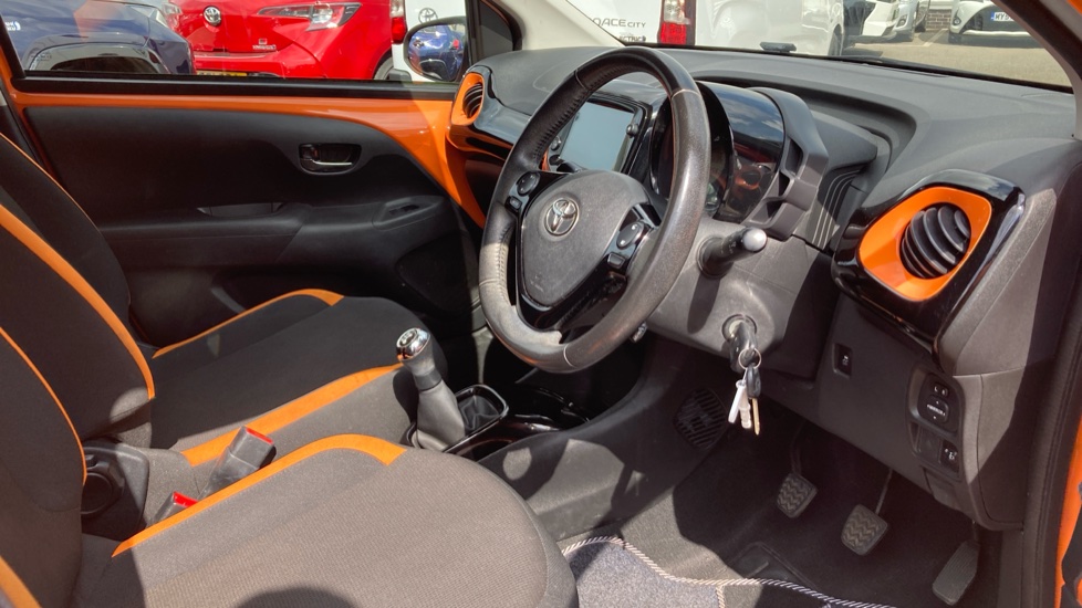 Toyota Aygo 1.0 VVT-i X-Cite 5 5dr Petrol Hatchback - Image 12