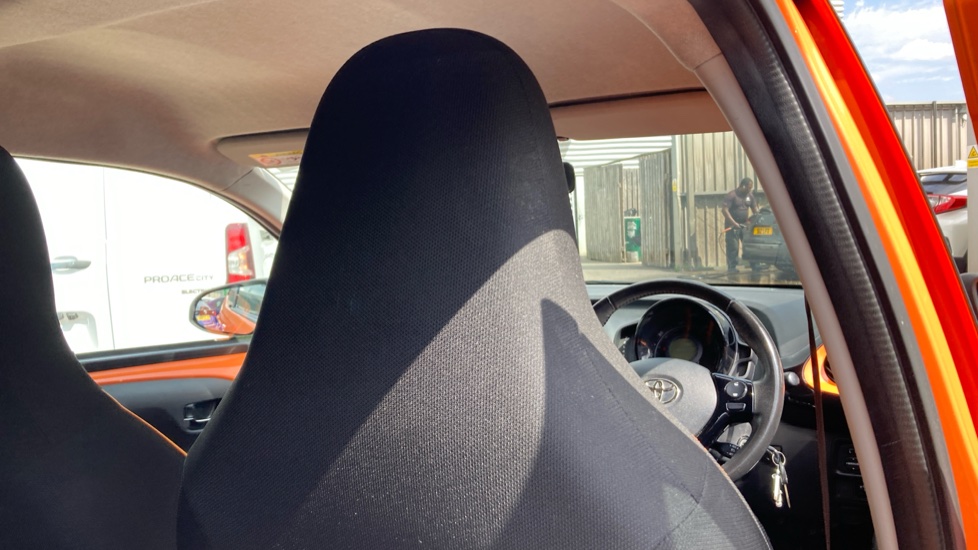 Toyota Aygo 1.0 VVT-i X-Cite 5 5dr Petrol Hatchback - Image 19