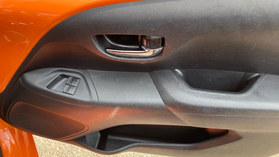 Toyota Aygo 1.0 VVT-i X-Cite 5 5dr Petrol Hatchback - Image 20