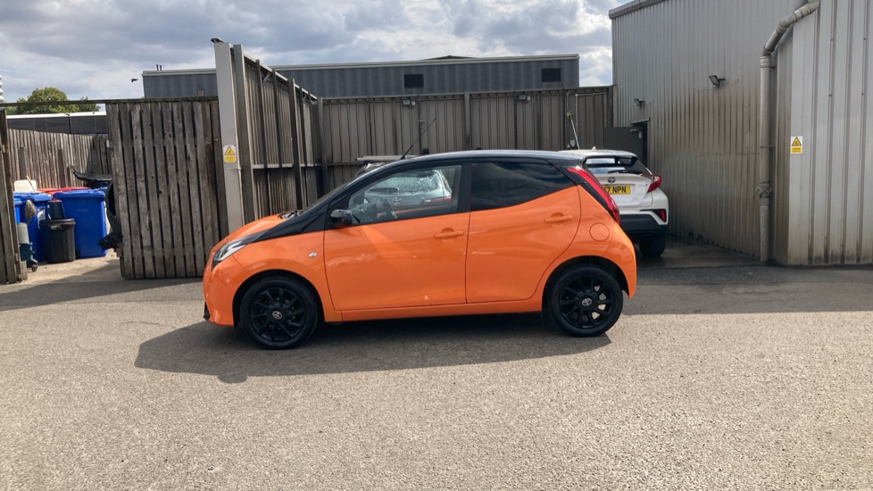Toyota Aygo 1.0 VVT-i X-Cite 5 5dr Petrol Hatchback - Image 24
