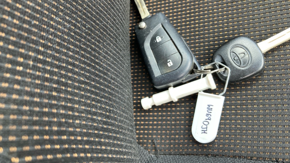 Toyota Aygo 1.0 VVT-i X-Cite 5 5dr Petrol Hatchback - Image 28