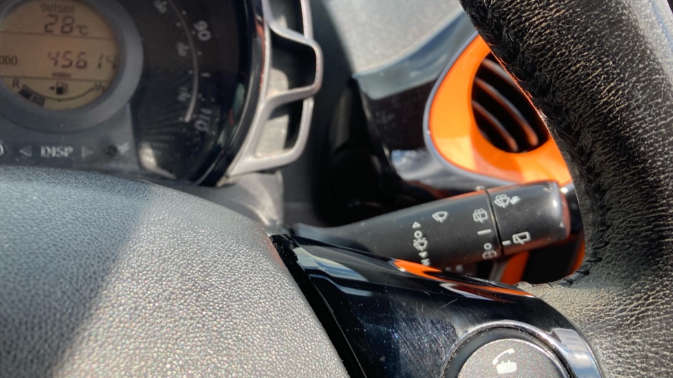Toyota Aygo 1.0 VVT-i X-Cite 5 5dr Petrol Hatchback - Image 33