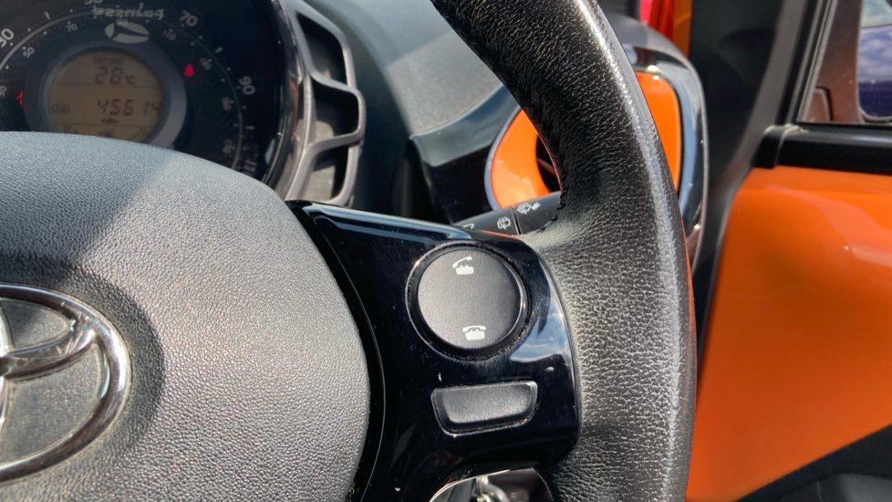 Toyota Aygo 1.0 VVT-i X-Cite 5 5dr Petrol Hatchback - Image 34