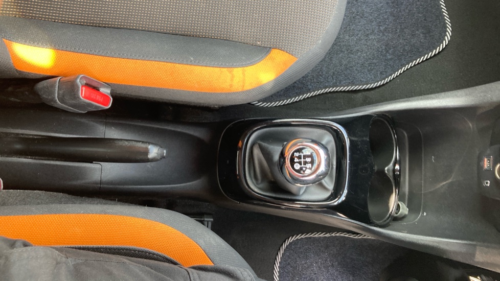 Toyota Aygo 1.0 VVT-i X-Cite 5 5dr Petrol Hatchback - Image 38